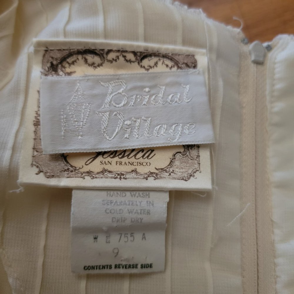 Rare Elizabethan Gunne Sax Gown - Picture 10 of 11